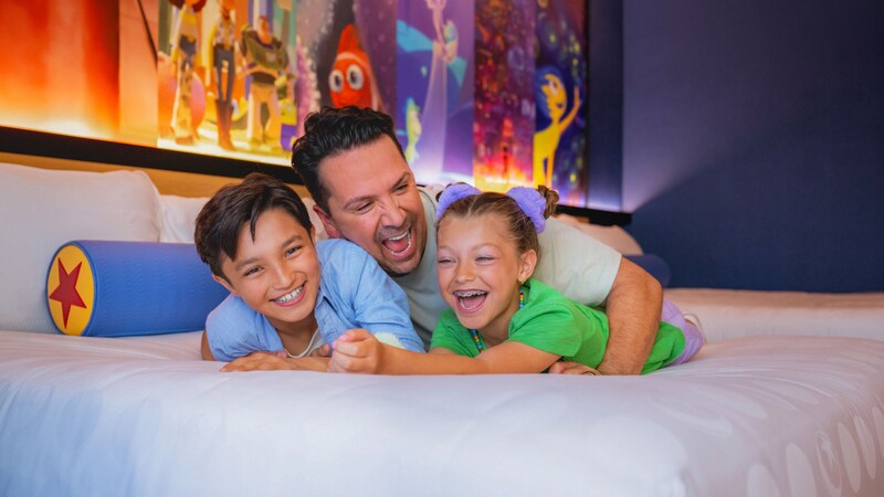 Disney® Visa® Cardmembers: Save Up to 25% on Select Stays at a Disneyland Resort Hotel
